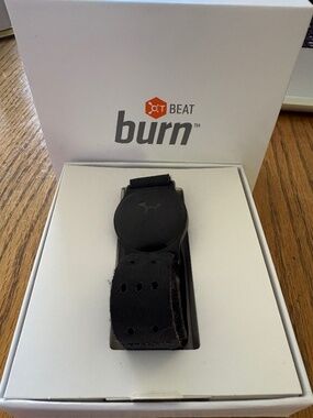 Orange Theory OT Beat Burn 3.0 Heart Rate Monitor with Charger & extra strap